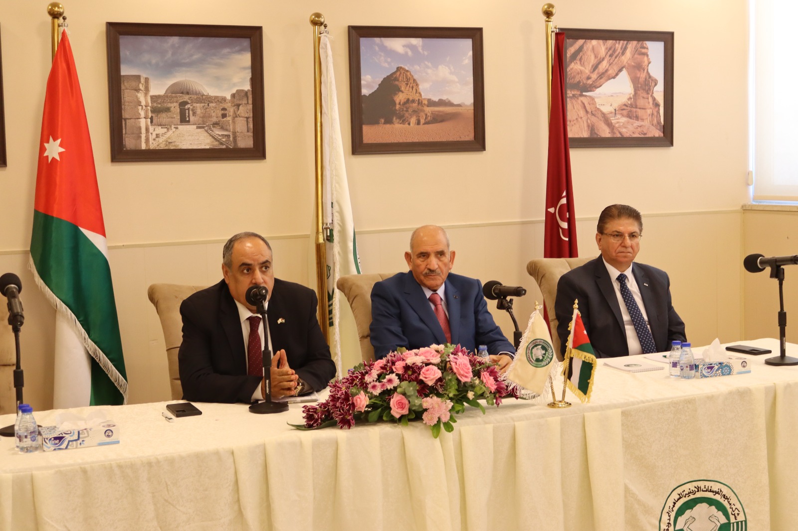 Al-Thneibat meets with the General Union of Workers in mines and Mining Industry.